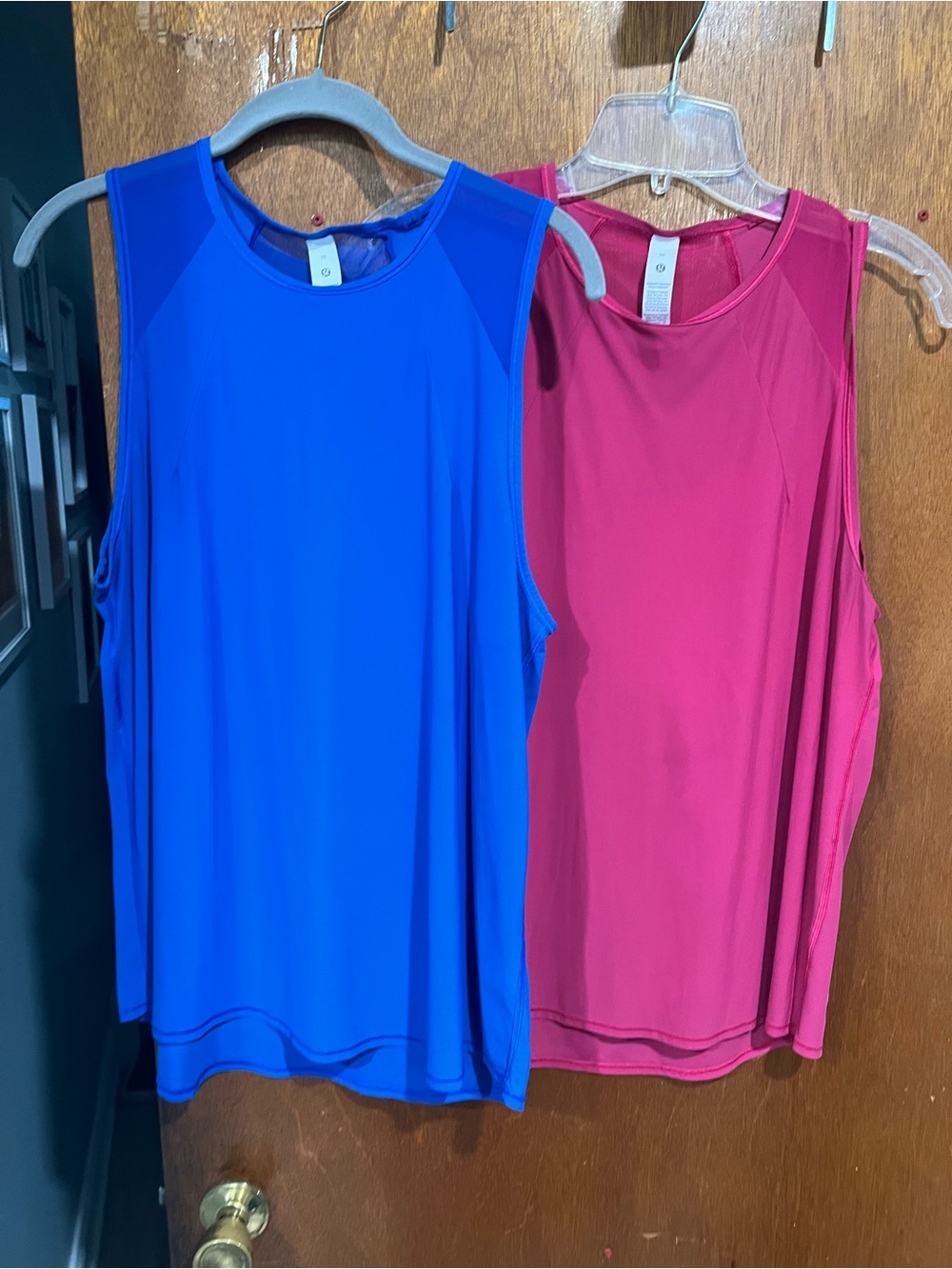 lululemon athletica Women's Muscle Tank — Royal Blue & Magenta
